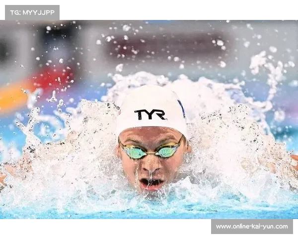 新加坡世锦赛法国马尔尚以1分52秒69打破200米混泳世界纪录